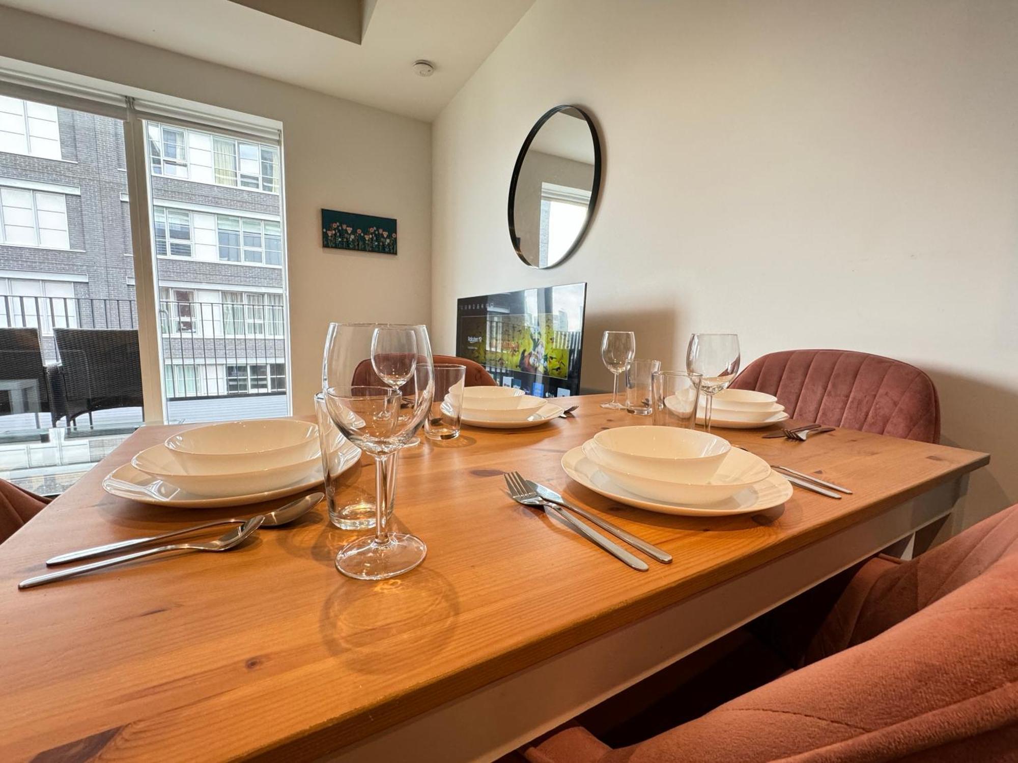 London Luxury Flat With Balcony, River View, O2 Arena, Excel, Canary Wharf, Station Lägenhet Exteriör bild