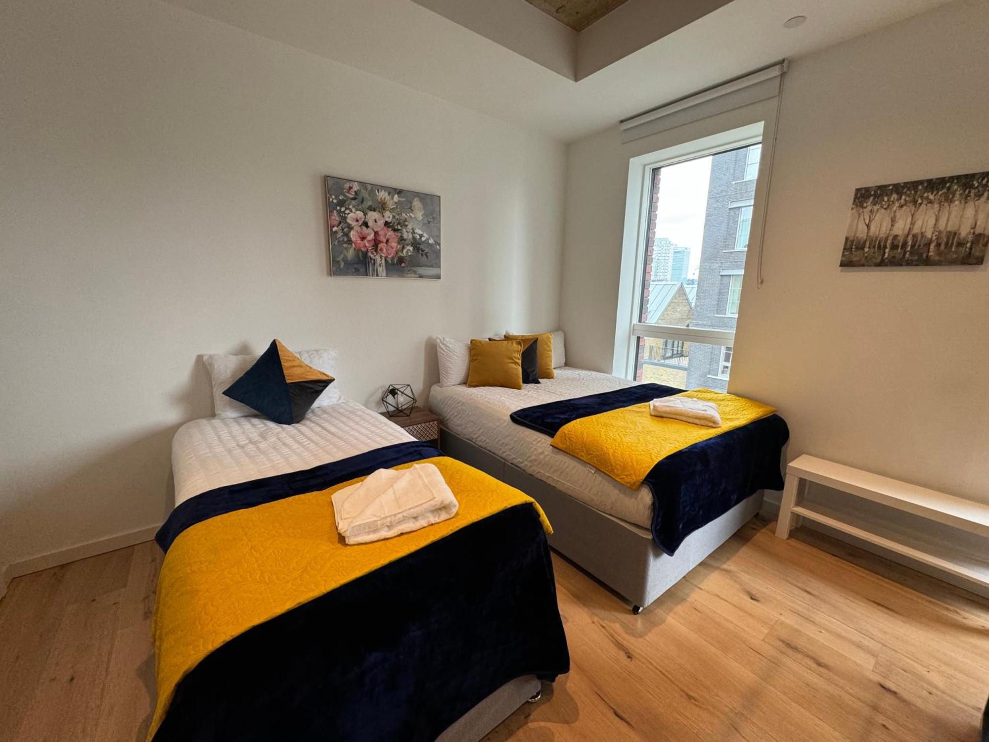 London Luxury Flat With Balcony, River View, O2 Arena, Excel, Canary Wharf, Station Lägenhet Exteriör bild