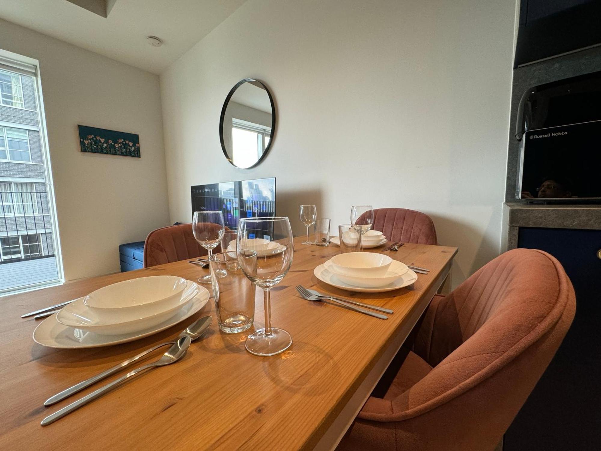 London Luxury Flat With Balcony, River View, O2 Arena, Excel, Canary Wharf, Station Lägenhet Exteriör bild