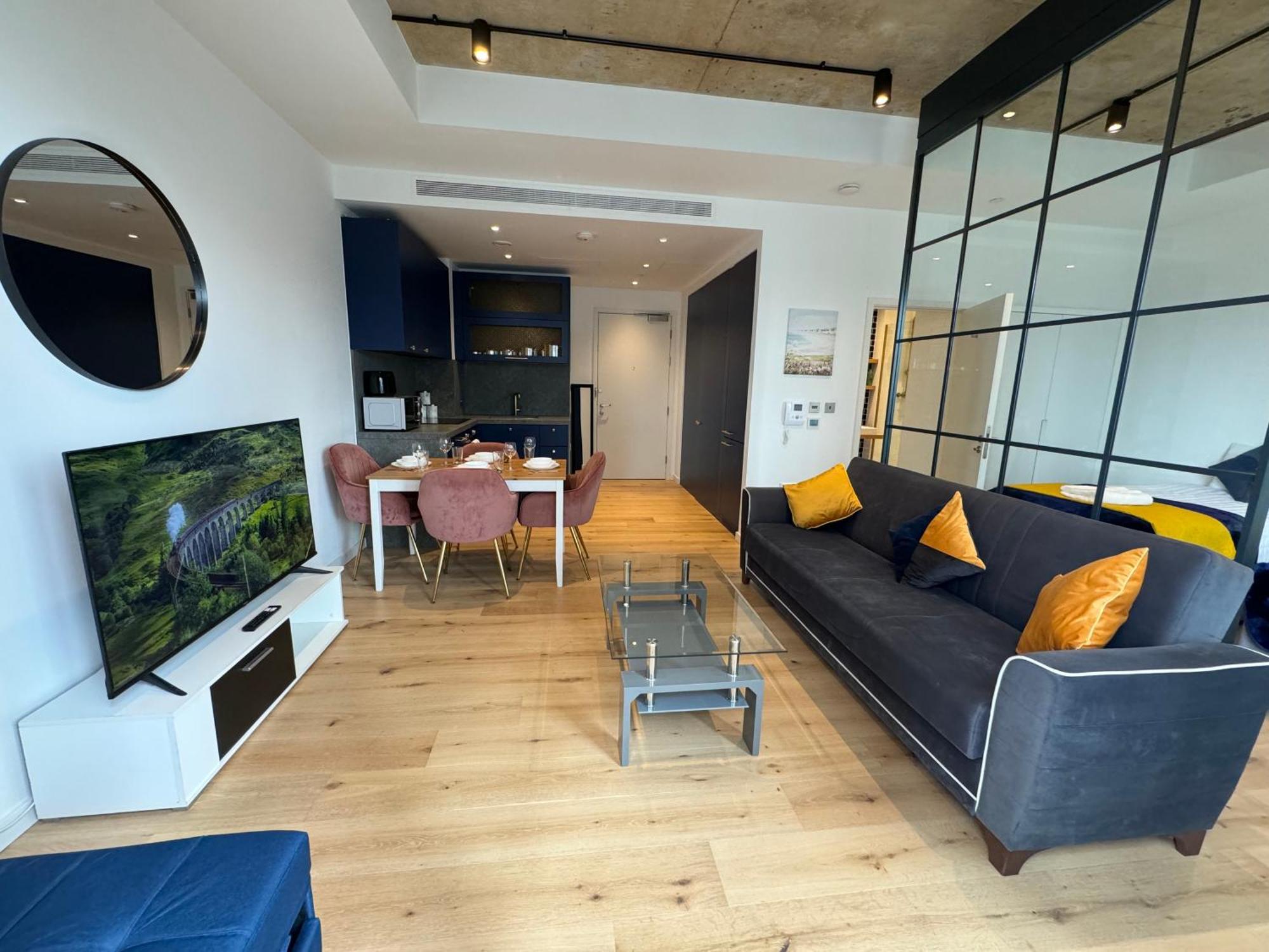 London Luxury Flat With Balcony, River View, O2 Arena, Excel, Canary Wharf, Station Lägenhet Exteriör bild