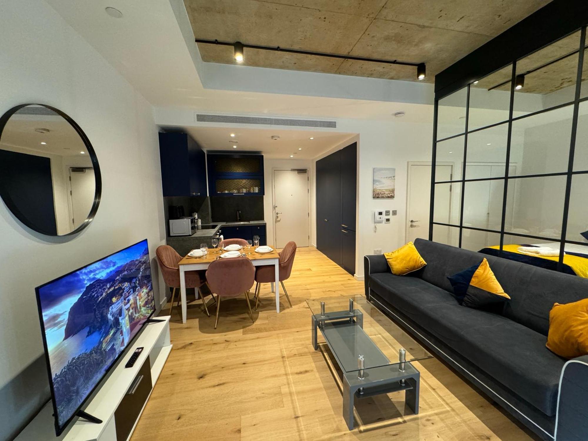 London Luxury Flat With Balcony, River View, O2 Arena, Excel, Canary Wharf, Station Lägenhet Exteriör bild